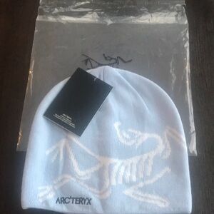 Arc'teryx White Beanie